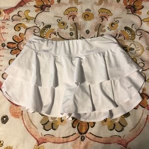 duc sport white ruffled athletic skirt size S
